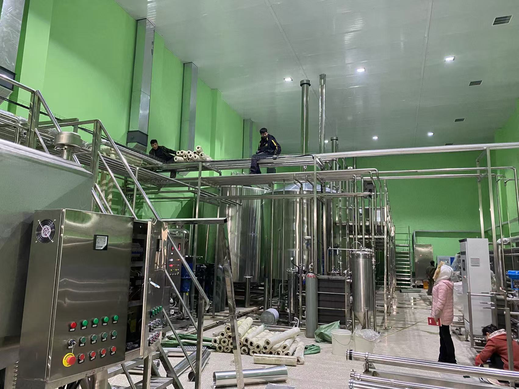 盘龙精酿啤酒设备厂—精酿啤酒设备制造：传承工艺与创新科技的交融
